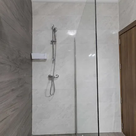 Apartment Luxurious & Spacious 2bd Penthouse With Large Terrace & Jacuzzi At The Podium - Yacht Marina Area, Close To Valletta *