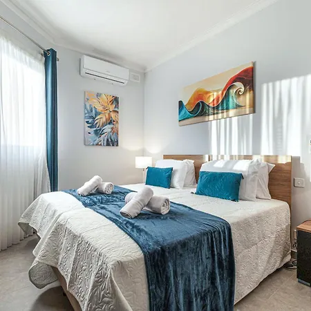 Luxurious & Spacious 2bd Penthouse With Large Terrace & Jacuzzi At The Podium - Yacht Marina Area, Close To Valletta Apartment
