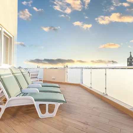 Apartament Luxurious & Spacious 2bd Penthouse With Large Terrace & Jacuzzi At The Podium - Yacht Marina Area, Close To Valletta *