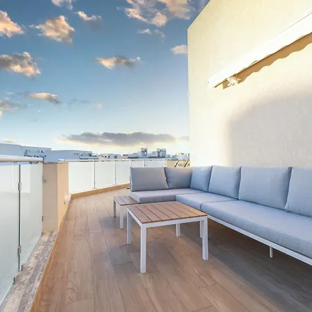 Luxurious & Spacious 2bd Penthouse With Large Terrace & Jacuzzi At The Podium - Yacht Marina Area, Close To Valletta * מסידה