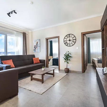 Luxurious & Spacious 2bd Penthouse With Large Terrace & Jacuzzi At The Podium - Yacht Marina Area, Close To Valletta Apartament Msida