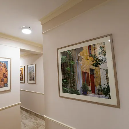 Luxurious & Spacious 2bd Penthouse With Large Terrace & Jacuzzi At The Podium - Yacht Marina Area, Close To Valletta