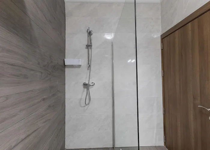 Lejlighed Luxurious & Spacious 2bd Penthouse With Large Terrace & Jacuzzi At The Podium - Yacht Marina Area, Close To Valletta *