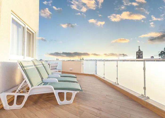 Lejlighed Luxurious & Spacious 2bd Penthouse With Large Terrace & Jacuzzi At The Podium - Yacht Marina Area, Close To Valletta *